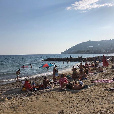Il monolocale di Mario Appartamento Sanremo Esterno foto